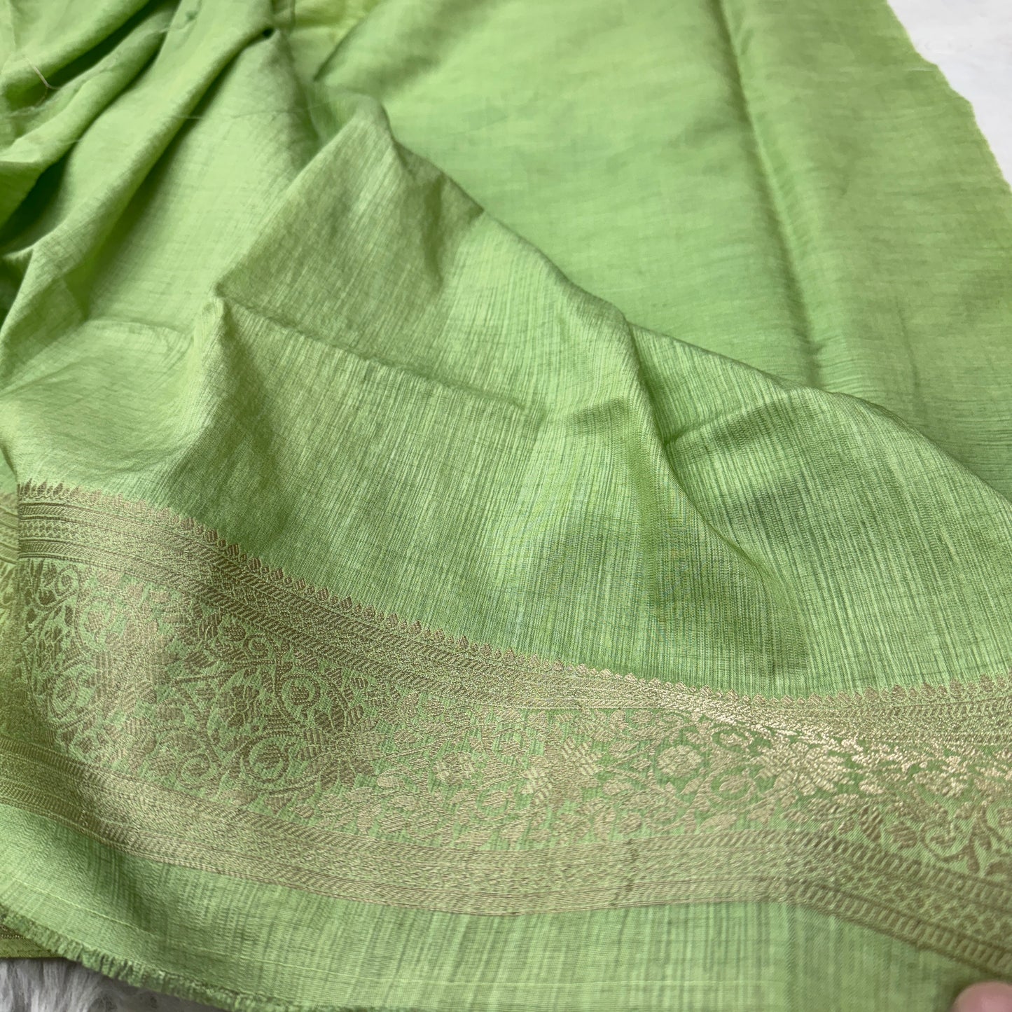 Off White to Mehendi Green Banarasi Meenakari Jaal Semi Tussar Silk Saree
