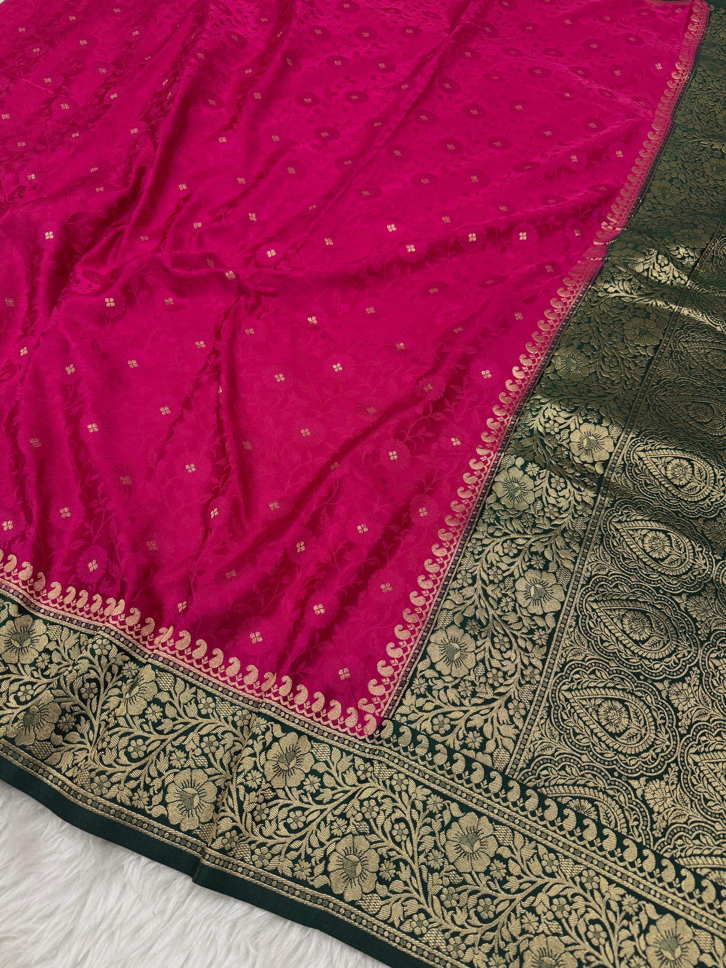 Rani Pink to Bottle Green Banarasi Mashru Silk Saree