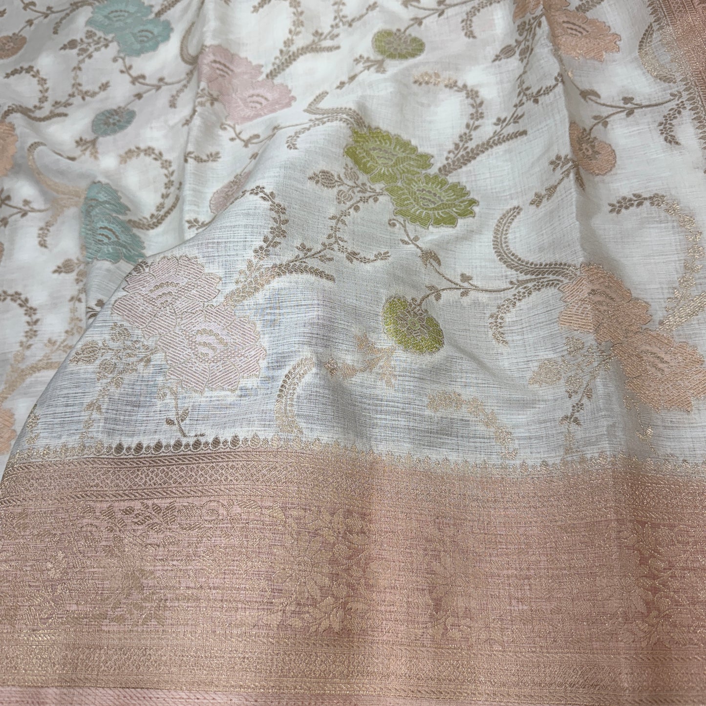 Off White to Peach Banarasi Meenakari Jaal Semi Tussar Silk Saree
