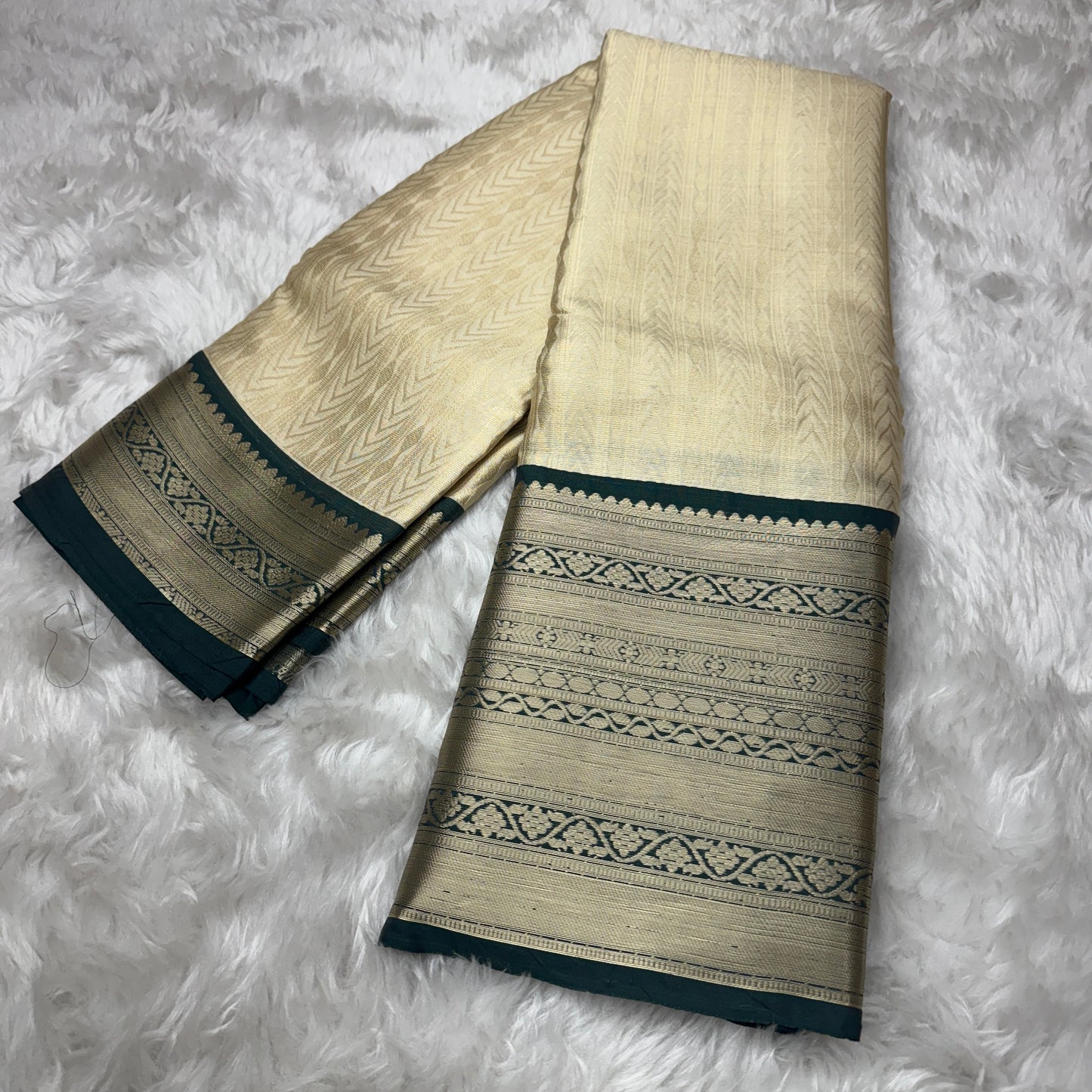 Off White to Bottle Green Kanjivaram Silk Saree