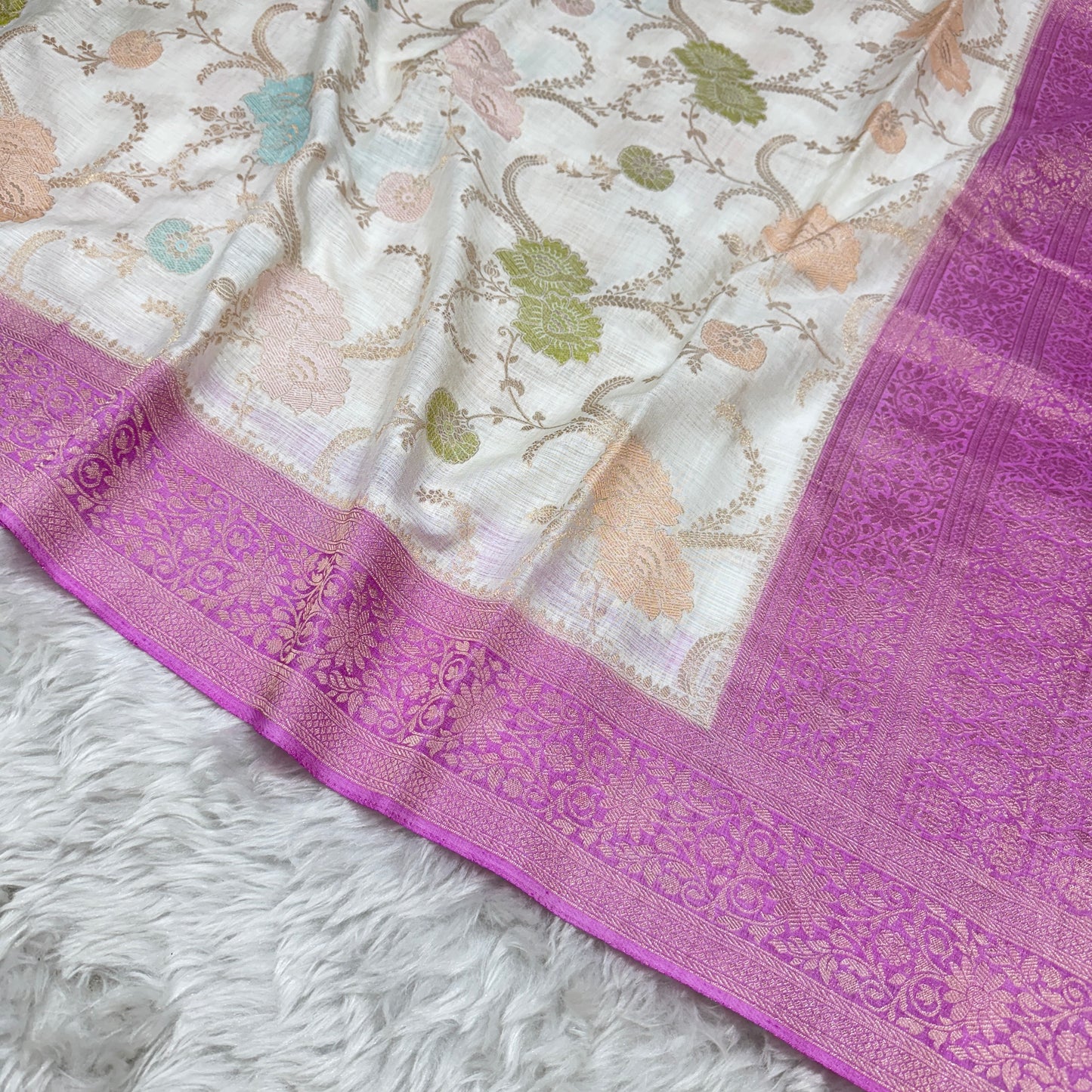 Off White to Pink Banarasi Meenakari Jaal Semi Tussar Silk Saree