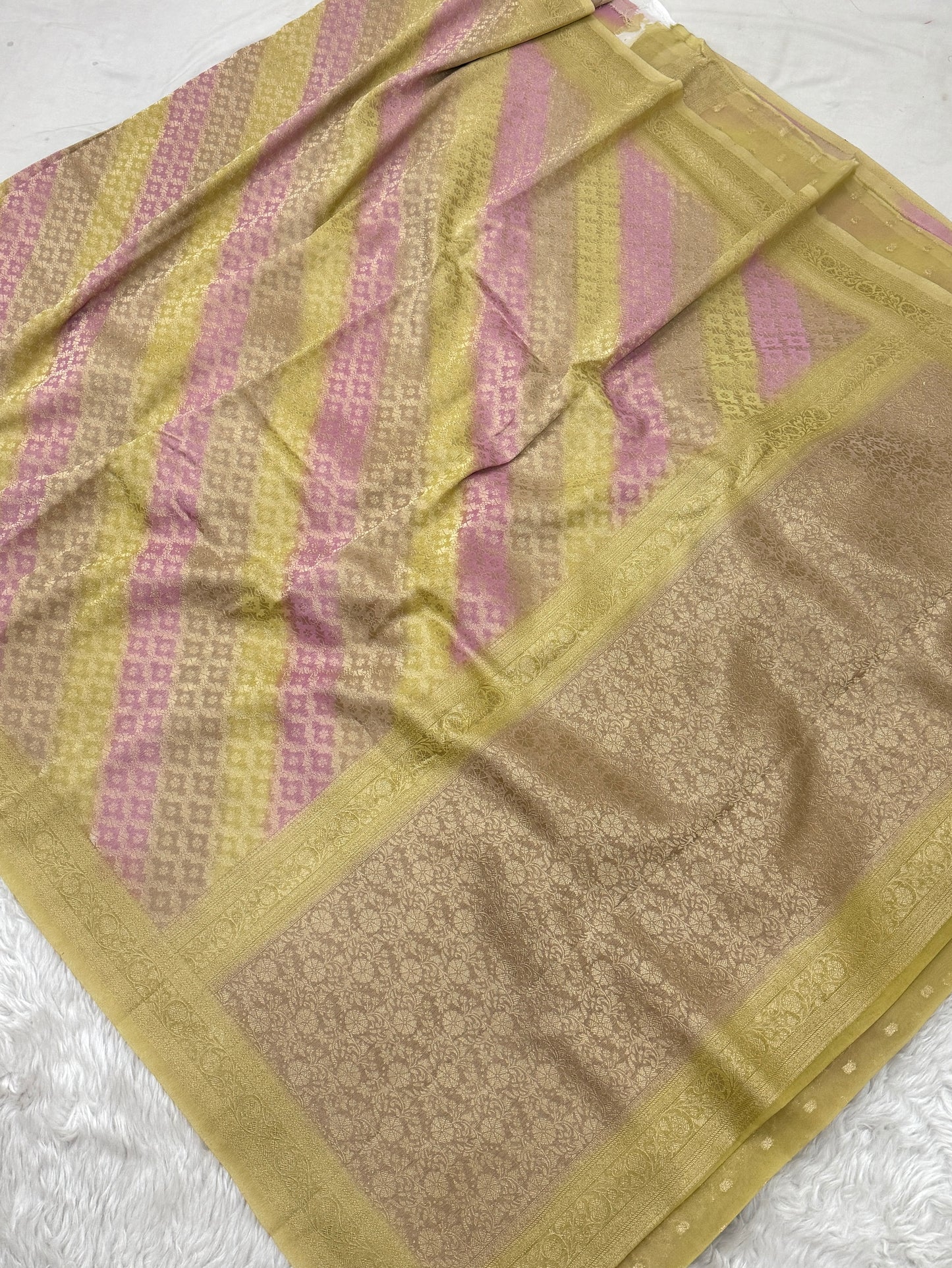 Mehendi Green Leheriya Rangkaat Banarasi Khaddi Georgette Saree